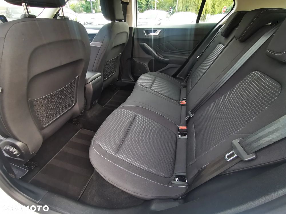 Ford Focus 1.5 EcoBlue STart-Stopp-System TITANIUM - 13