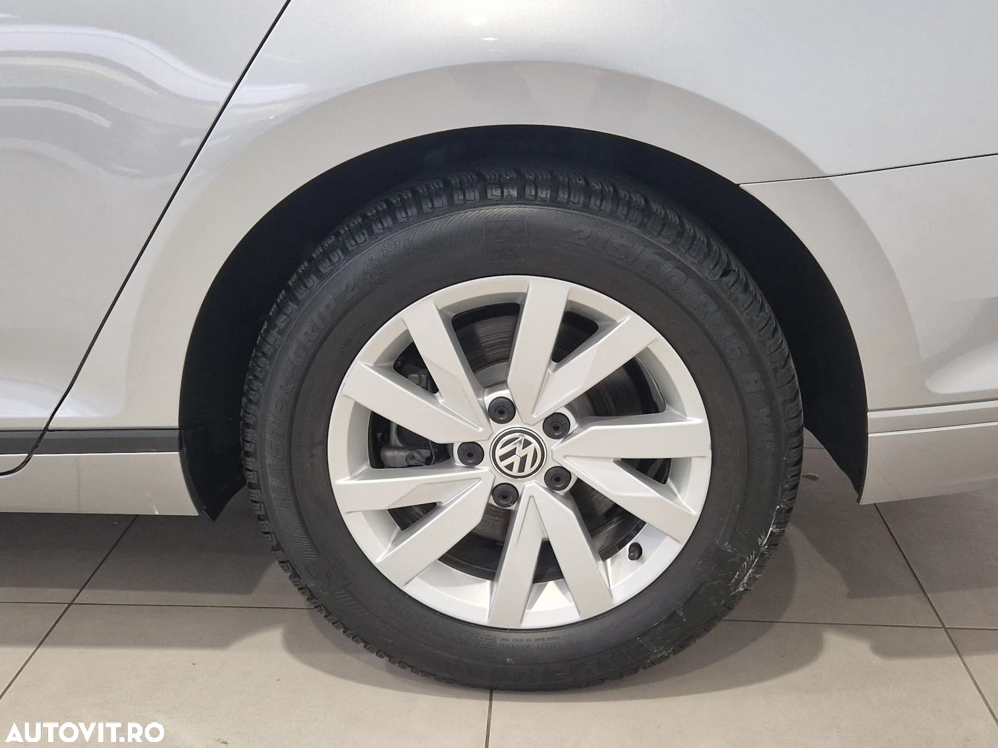 Volkswagen Passat 1.5 TSI ACT DSG Advance - 10