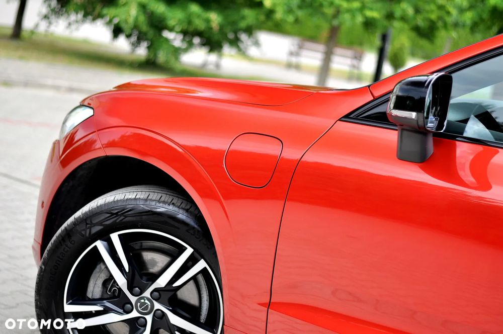 Volvo XC 60 T6 AWD Plug-In Hybrid R-Design - 10
