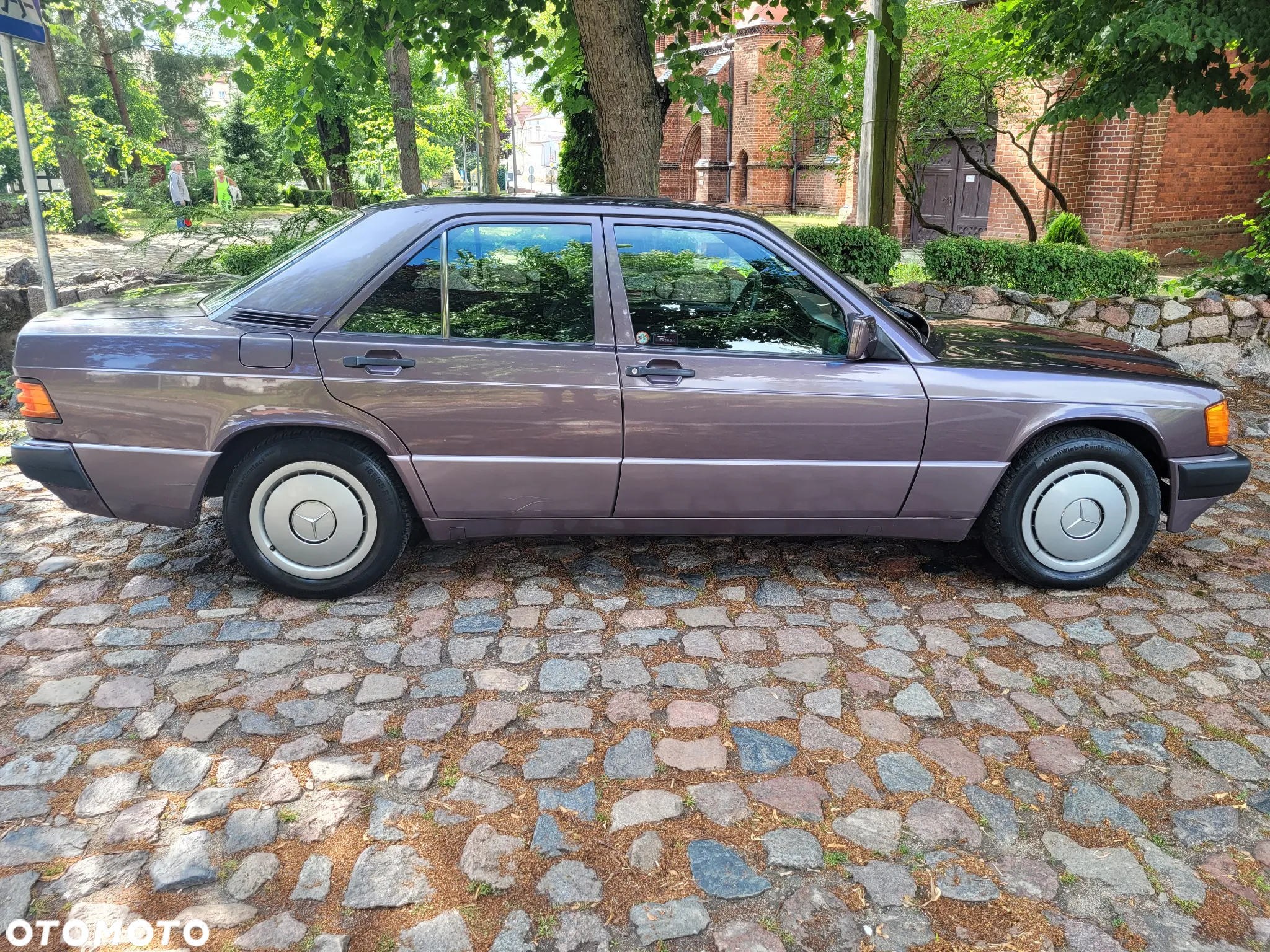 Mercedes-Benz W201 (190) - 8