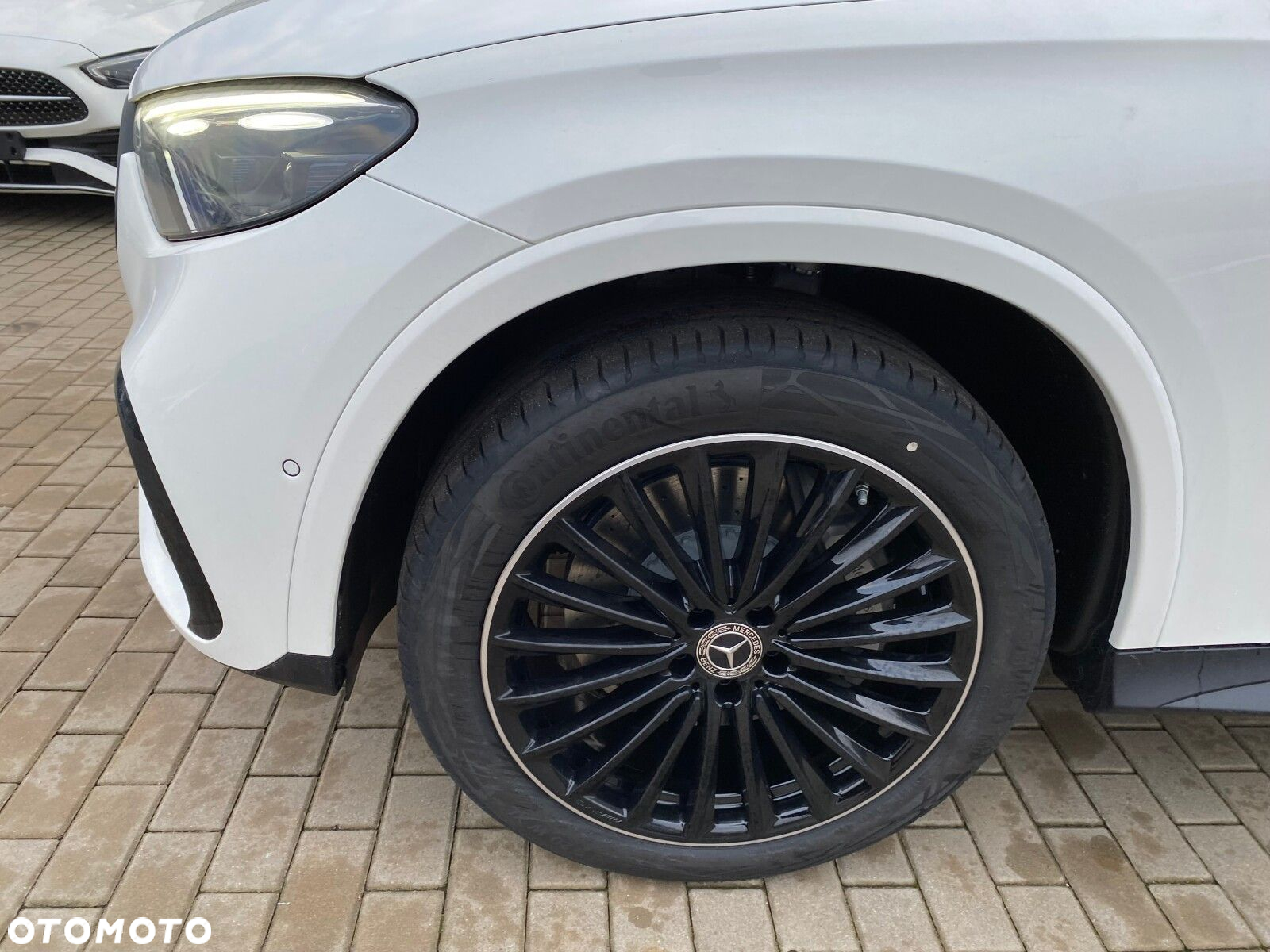 Mercedes-Benz GLC - 7