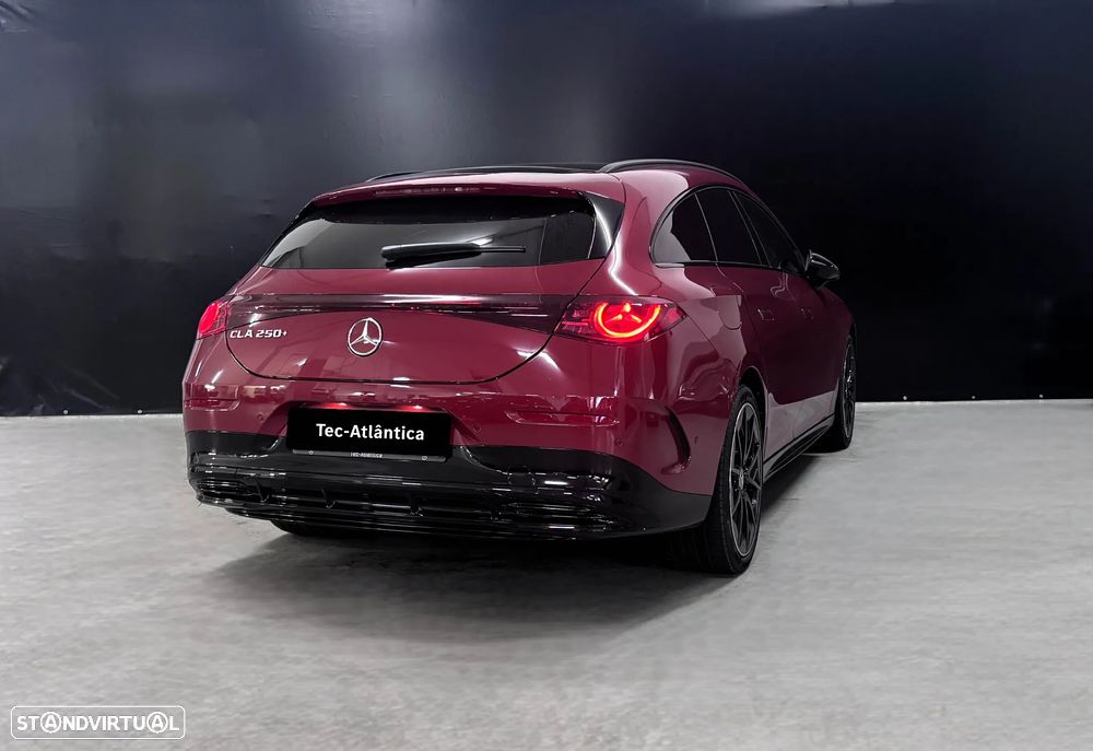 Mercedes-Benz CLA 250 EQ Shooting Brake — fotografia 3