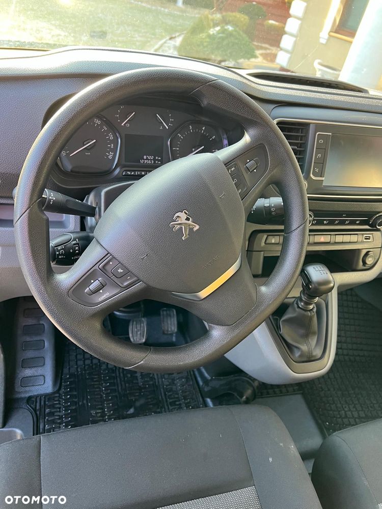 Peugeot Expert - 8