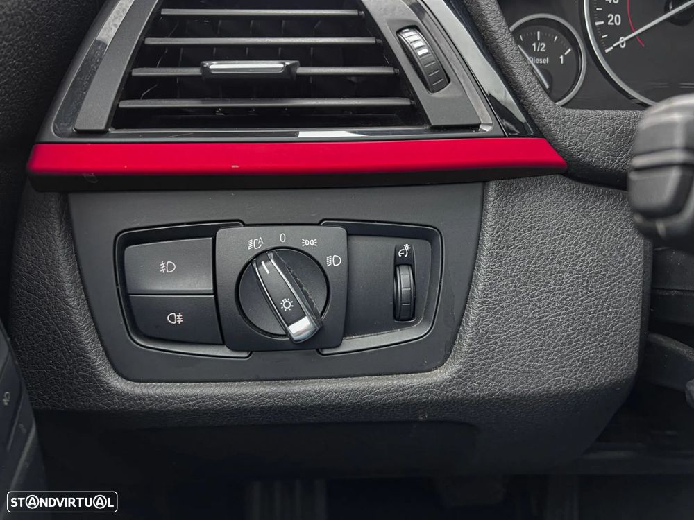 BMW 318 d Touring Auto Line Sport - 15