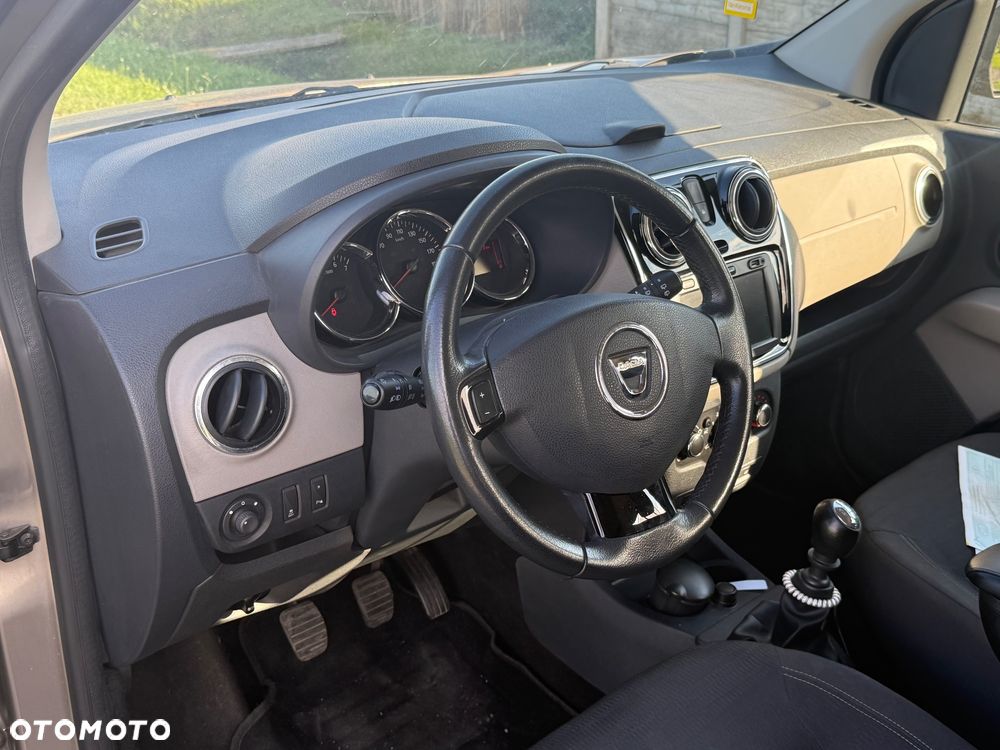Dacia Lodgy dCi 110 Celebration - 6