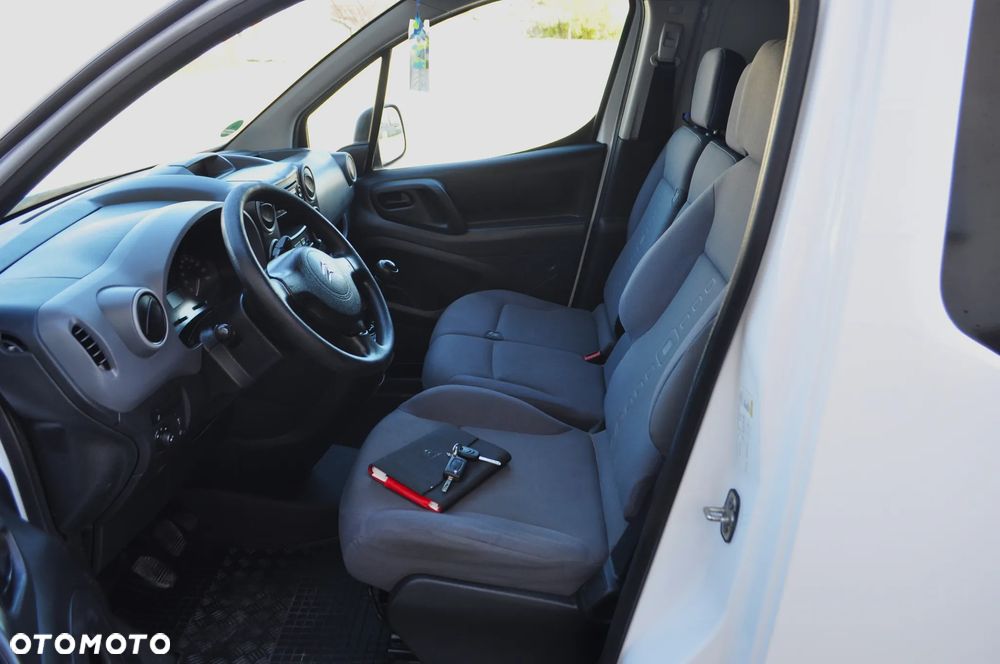 Citroën BERLINGO II - 22