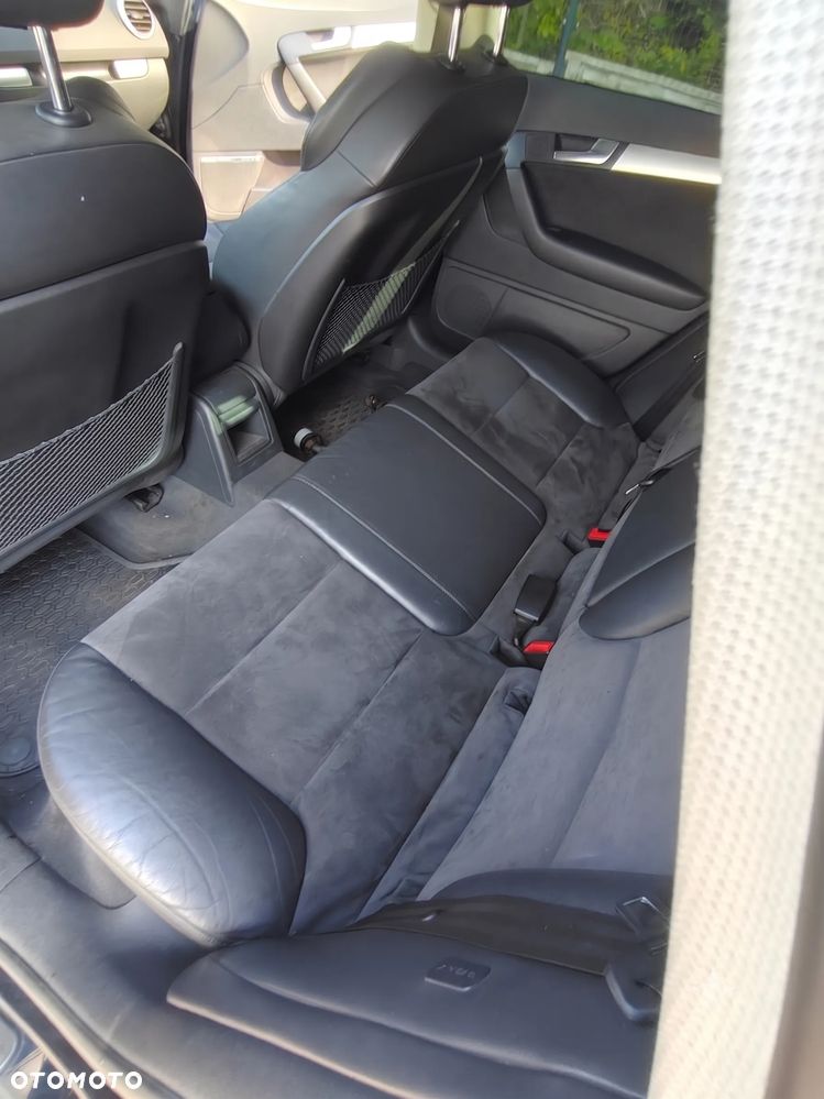 Audi A3 Sportback 2.0 TDI DPF quattro Ambition - 9