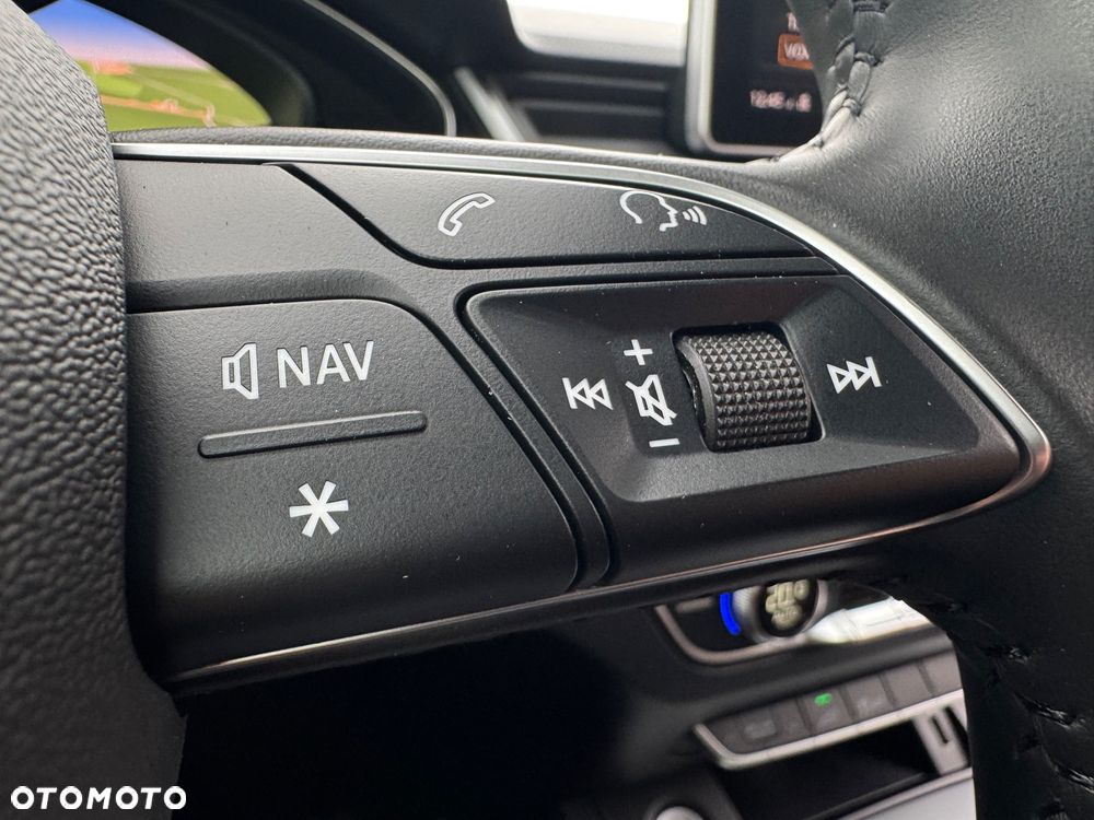 Audi Q5 50 TFSIe quattro S tronic S line business - 40