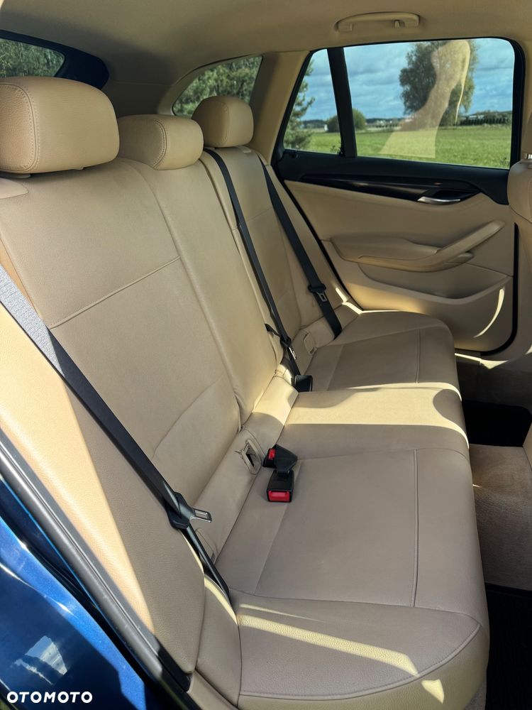BMW X1 xDrive23d - 26