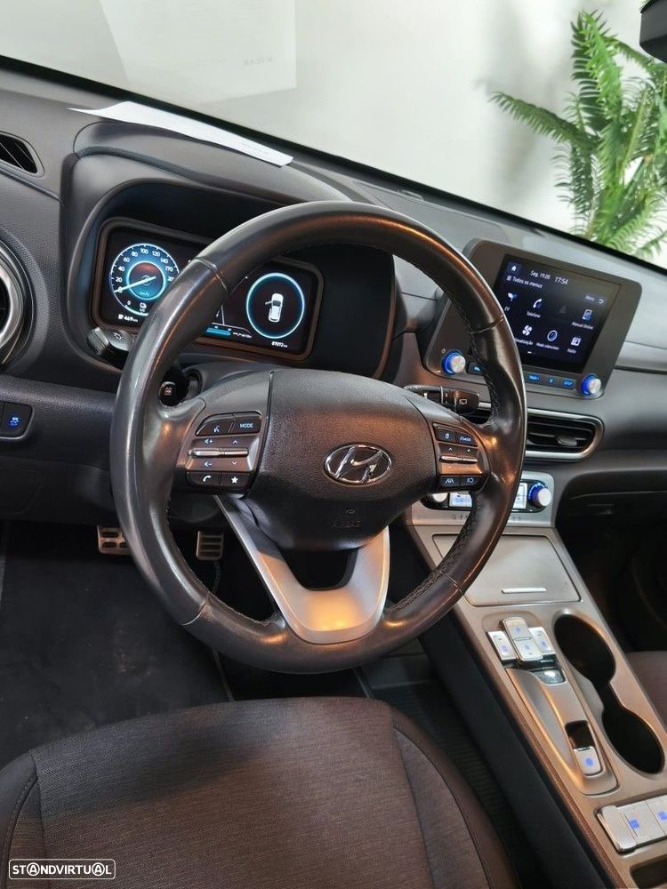 Hyundai Kauai EV 64 kWh Premium - 14