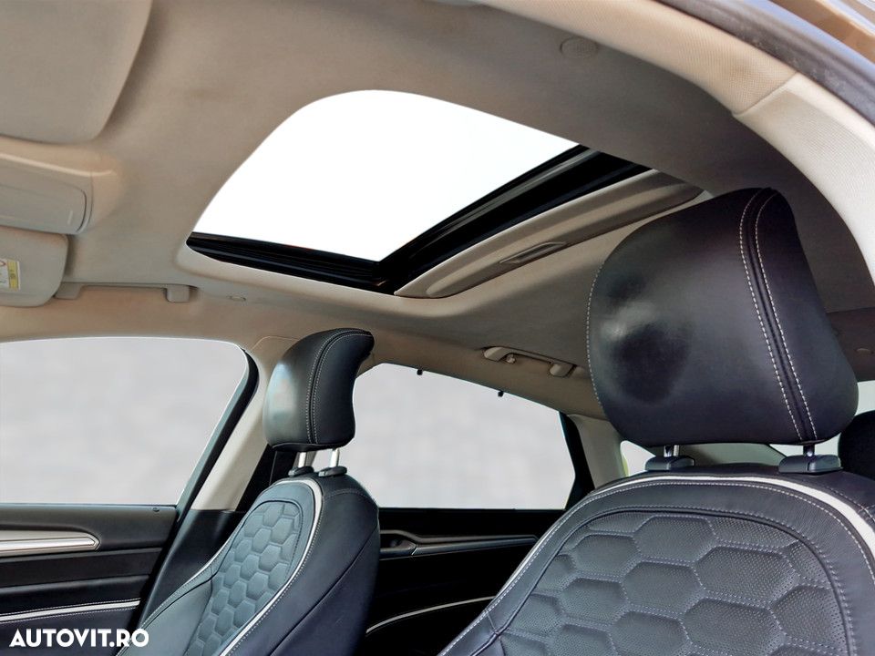 Ford Mondeo - 17