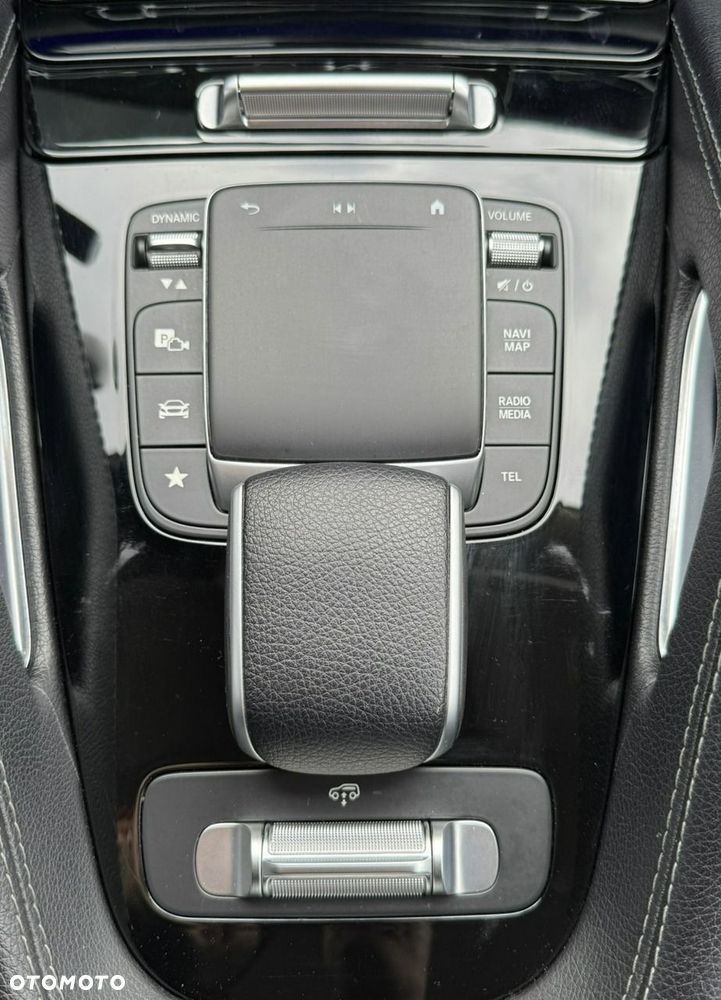 Mercedes-Benz GLE 300 d 4Matic 9G-TRONIC AMG Line - 19