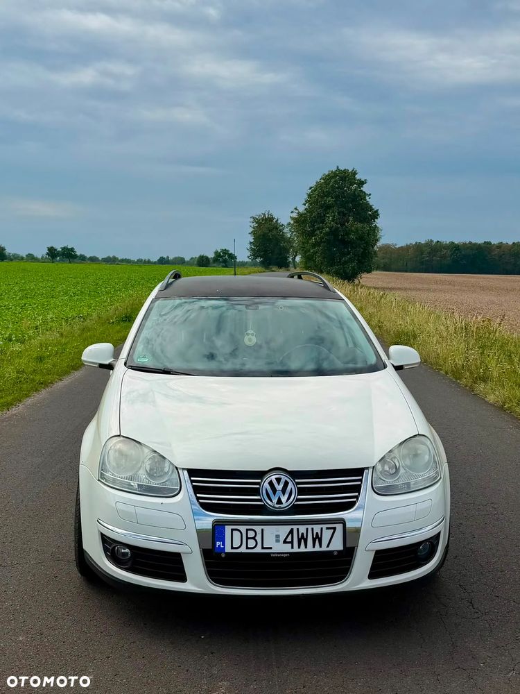 Volkswagen Golf 1.9 TDI DPF Individual - 2