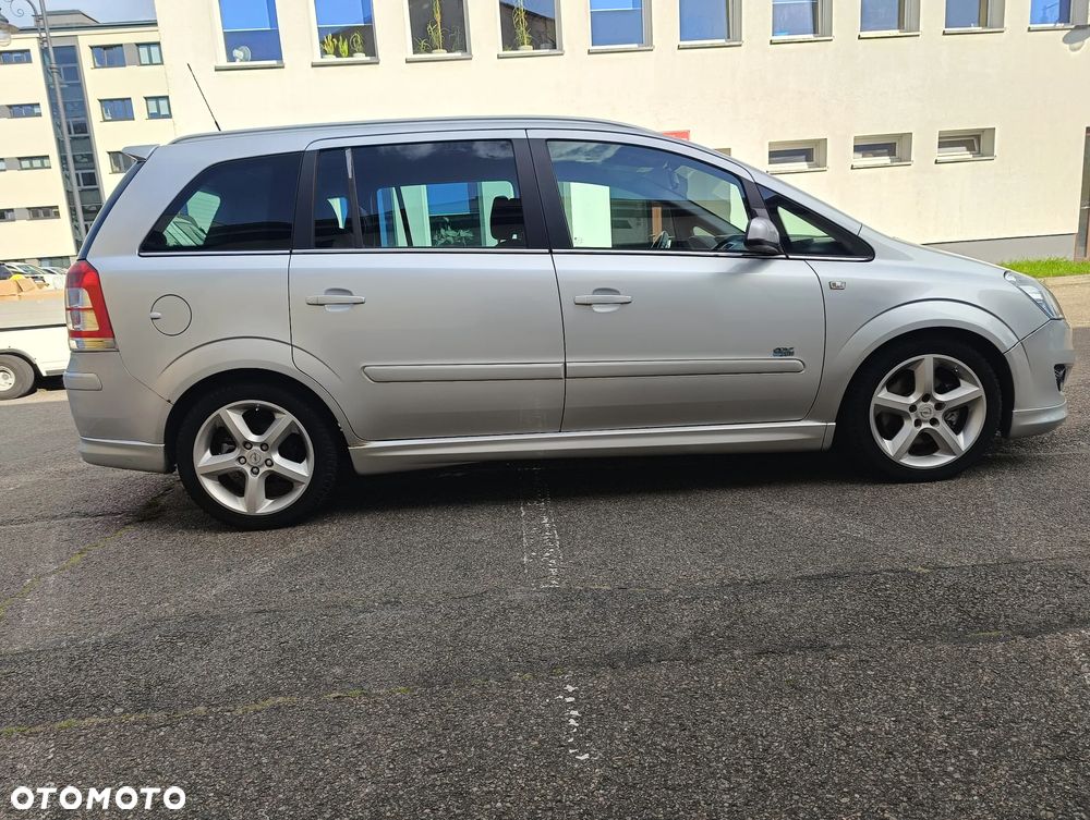 Opel Zafira 1.7 CDTI Sport - 4