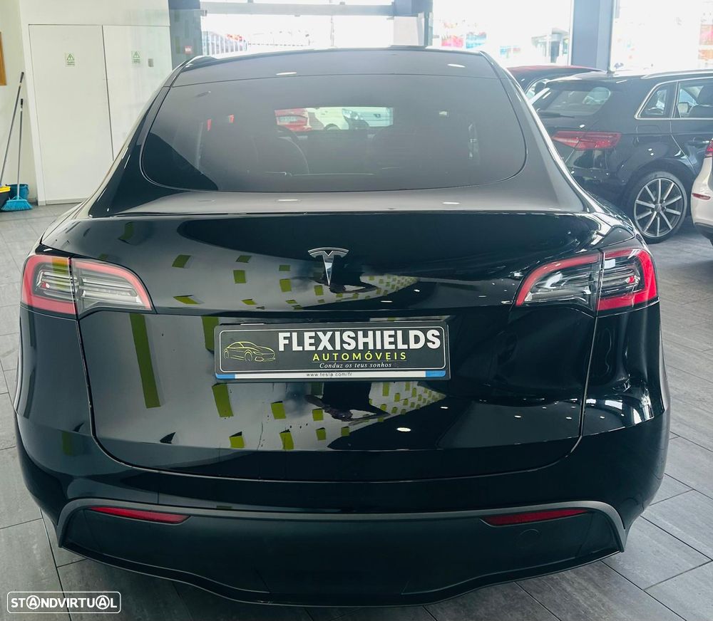 Tesla Model Y Standard RWD - 8