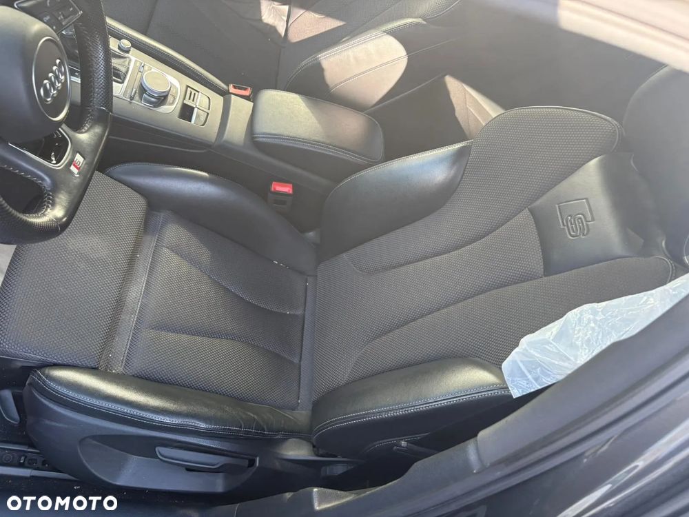 Audi A3 Limousine 1.4 TFSI cylinder on demand ultra Str S line Sportpaket - 7
