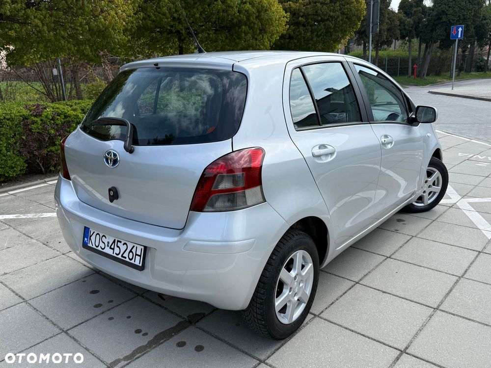 Toyota Yaris 1.33 VVT-i Cool+ - 3
