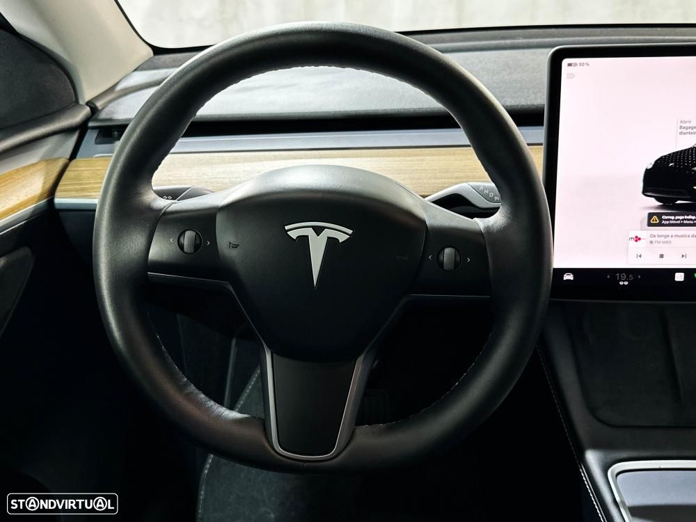 Tesla Model Y Long Range Dual Motor AWD - 21