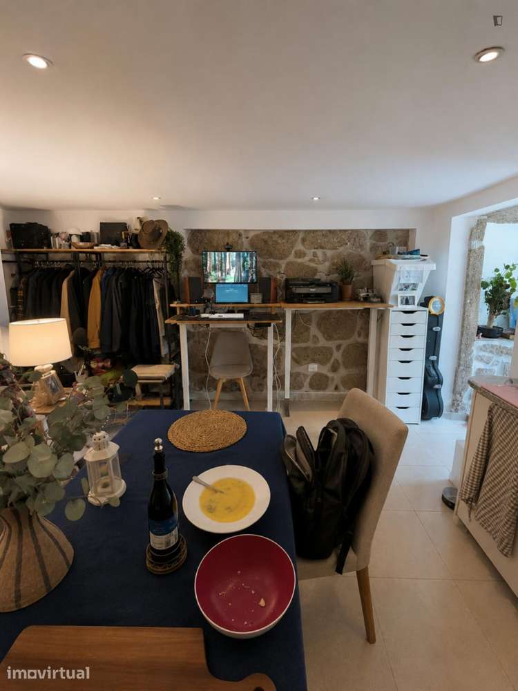 Apartamento com 1 quartos - localizado em Paranhos Porto - Grande imagem: 3/8
