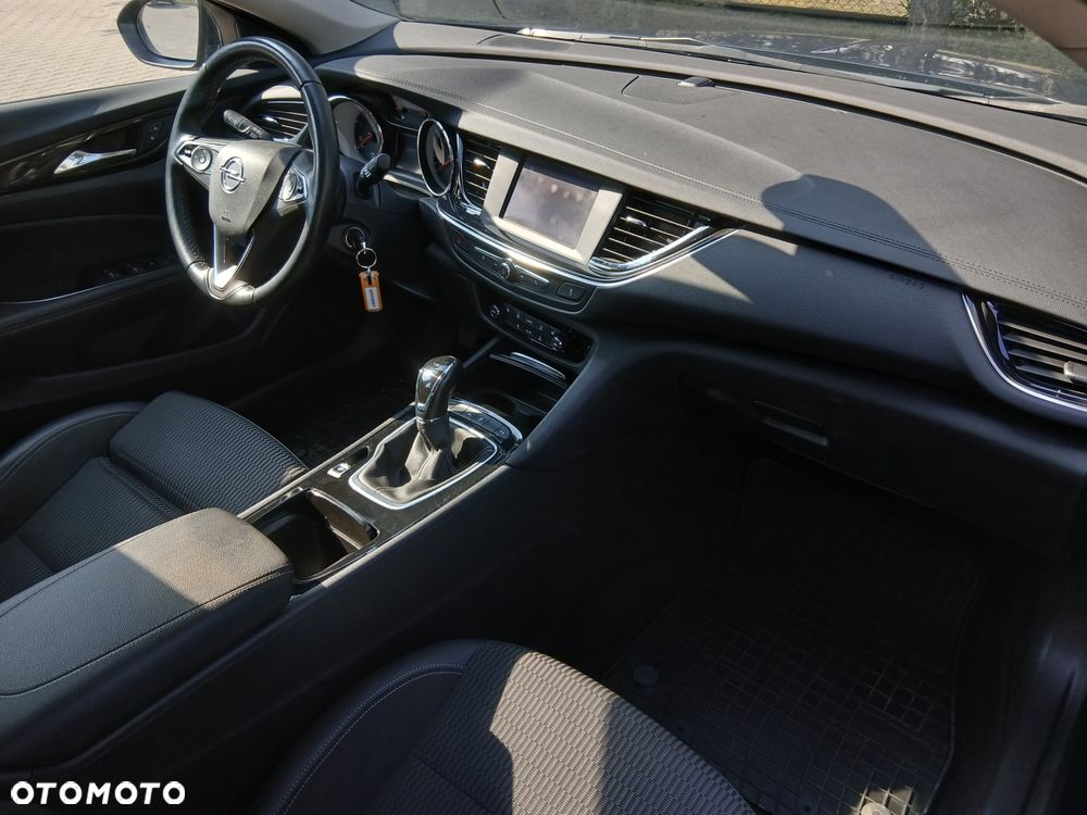 Opel Insignia - 8