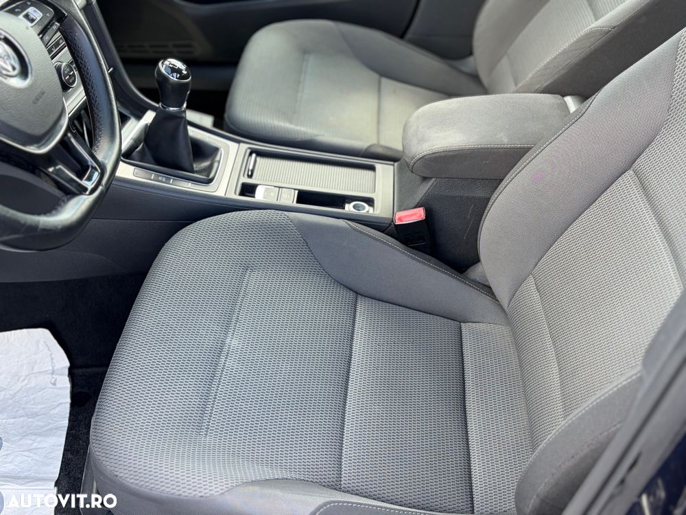Volkswagen Golf 1.6 TDI BlueMotion Technology Comfortline - 16