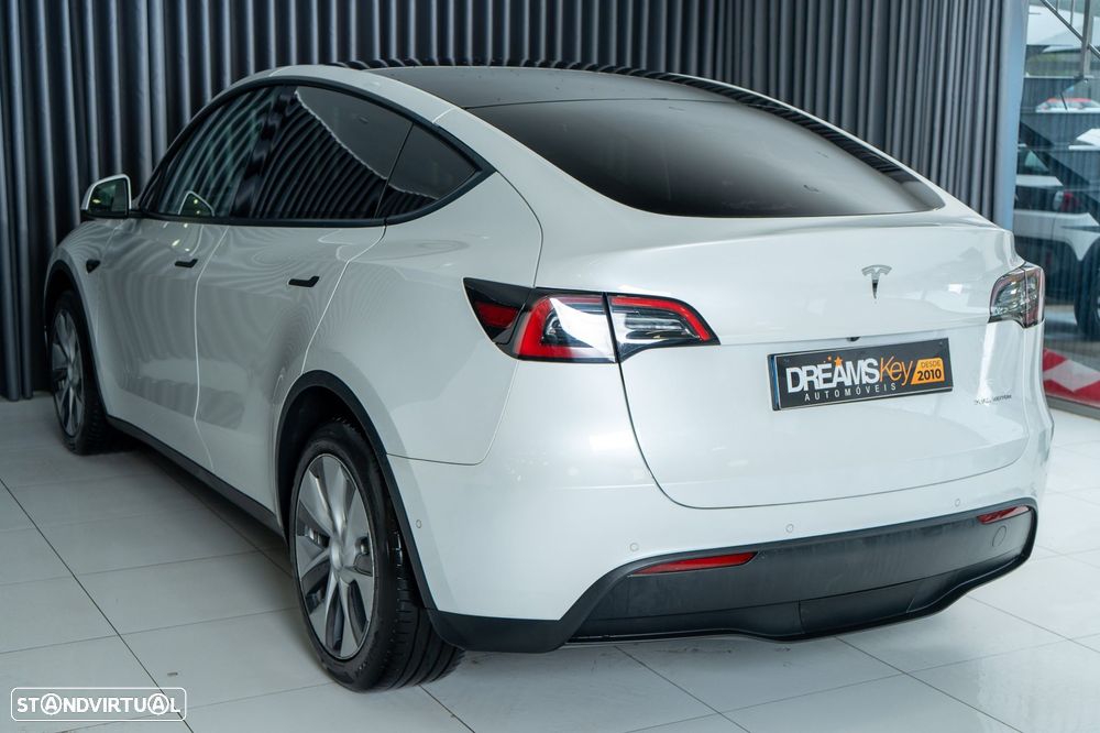 Tesla Model Y Long Range Dual Motor AWD - 22