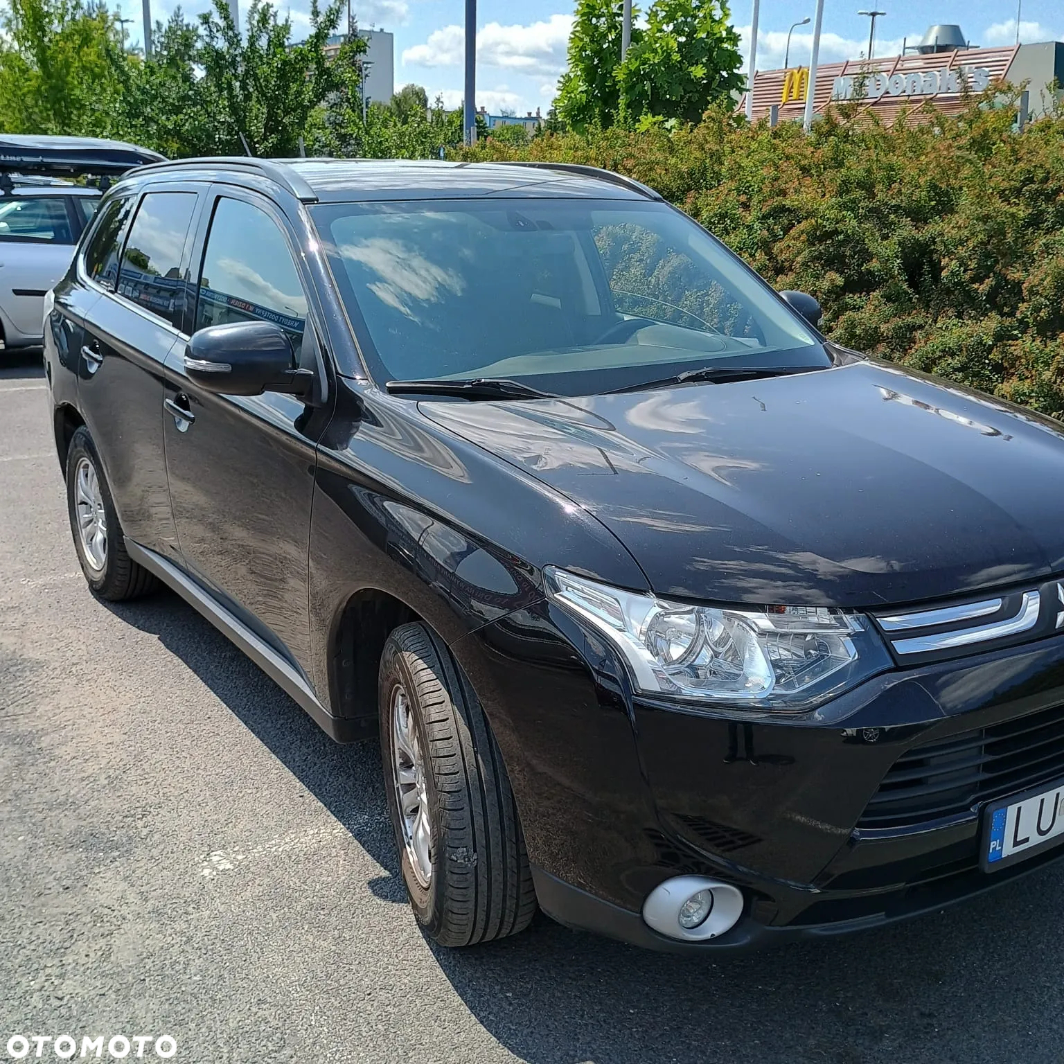 Mitsubishi Outlander - 2