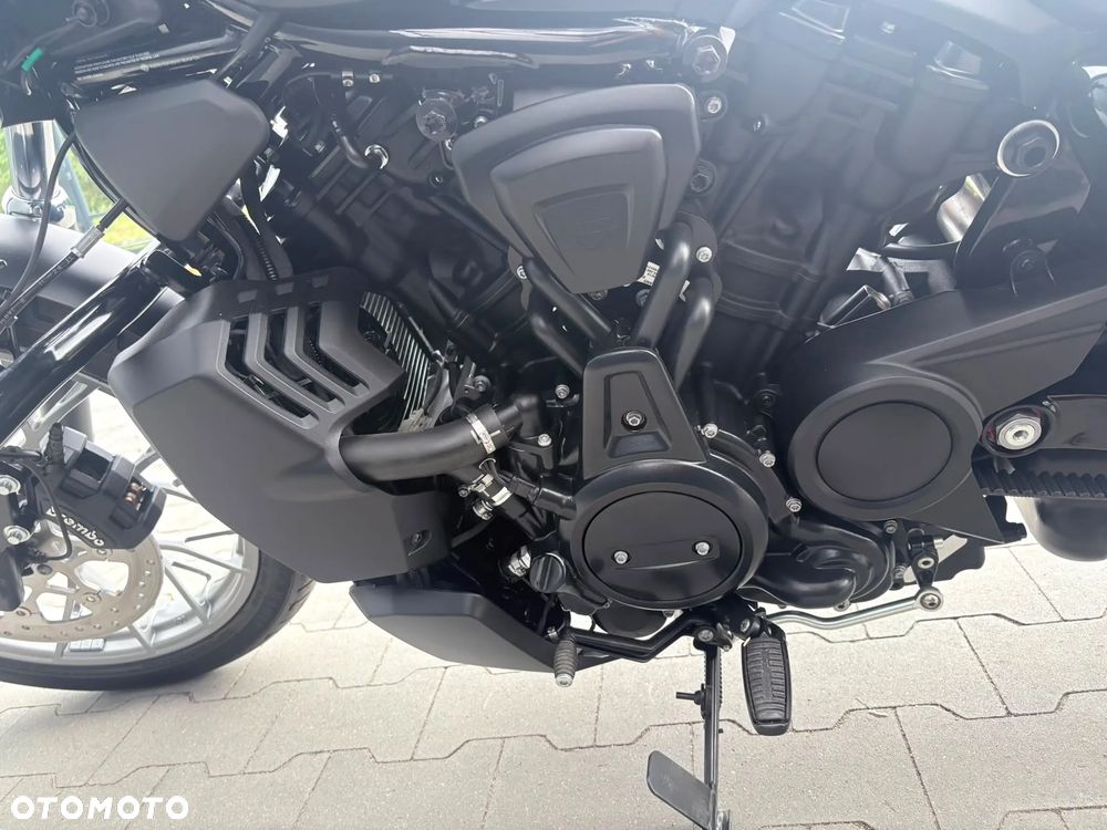 Harley-Davidson Sportster Nightster 975 - 12