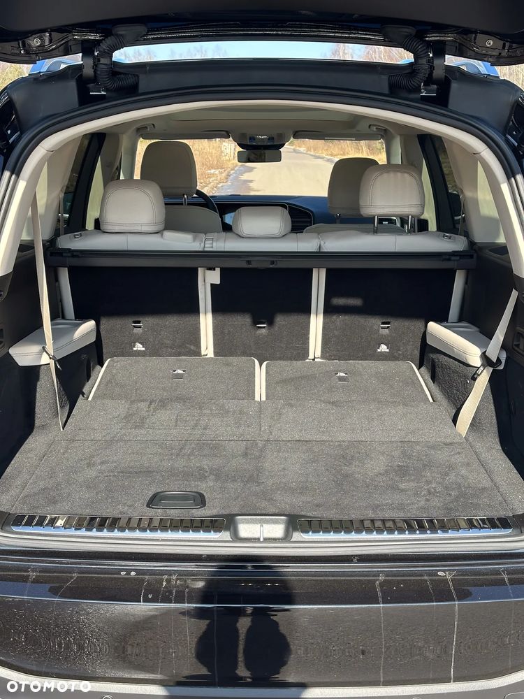 Mercedes-Benz GLS - 11