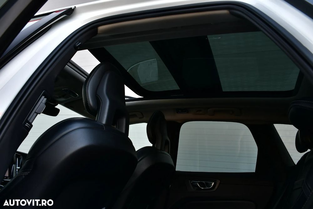VOLVO XC60 2017 — imagine 13