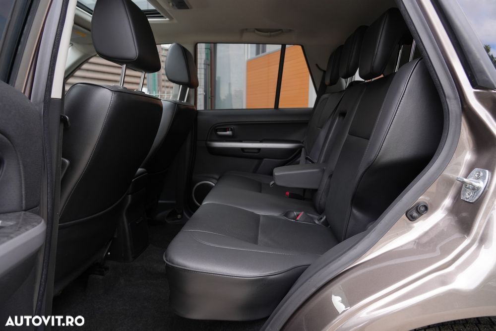 Suzuki Grand Vitara 1.9 DDiS Comfort - 18