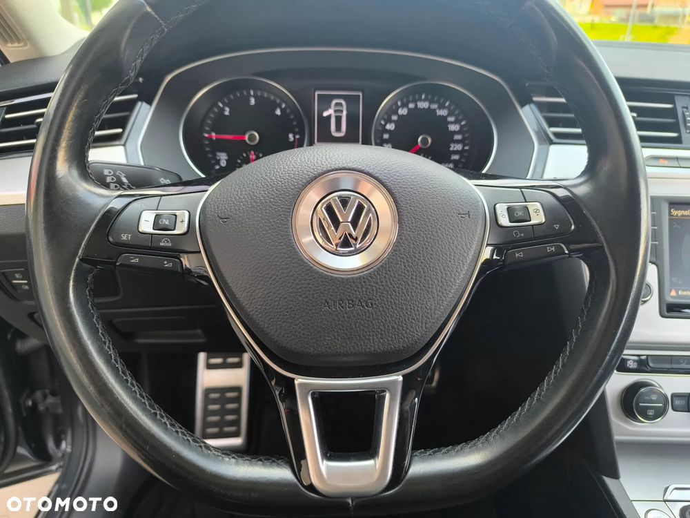 Volkswagen Passat 1.6 TDI (BlueMotion Technology) Comfortline - 32