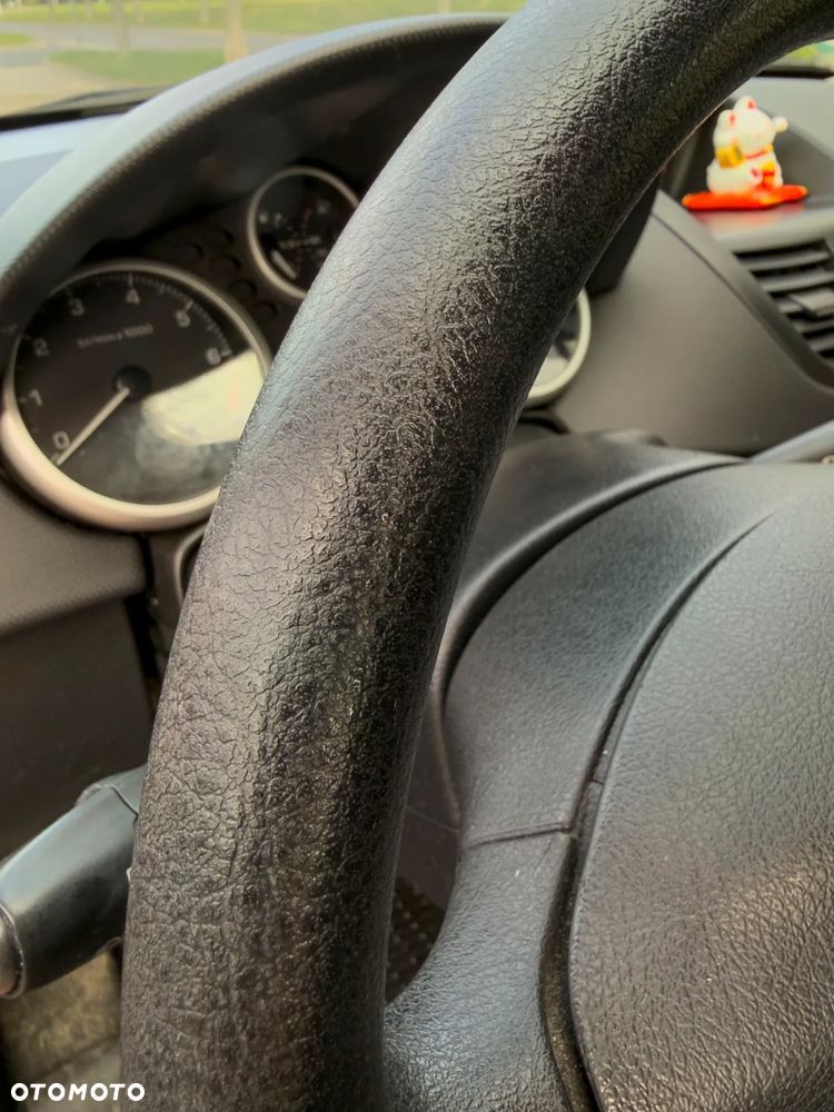 Peugeot 207 - 10