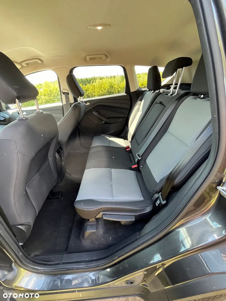 Ford Kuga - 11