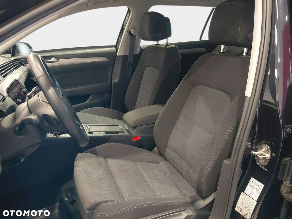 Volkswagen Passat Variant 2.0 TSI Business DSG - 15