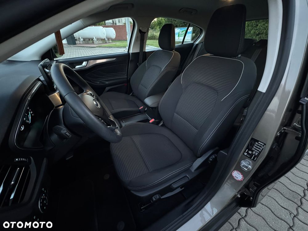 Ford Focus 1.0 EcoBoost Titanium Business - 12
