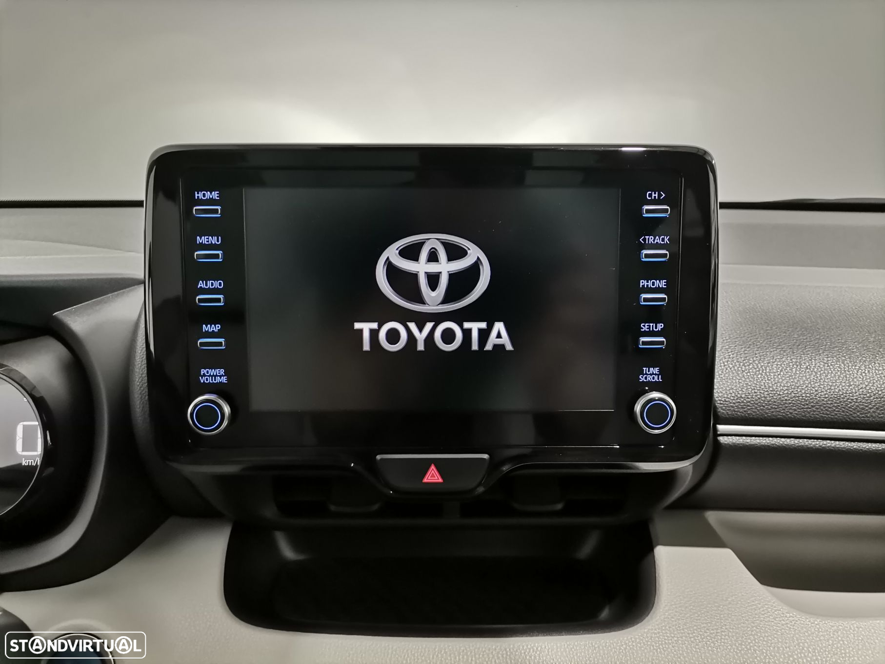 Toyota Yaris - 11