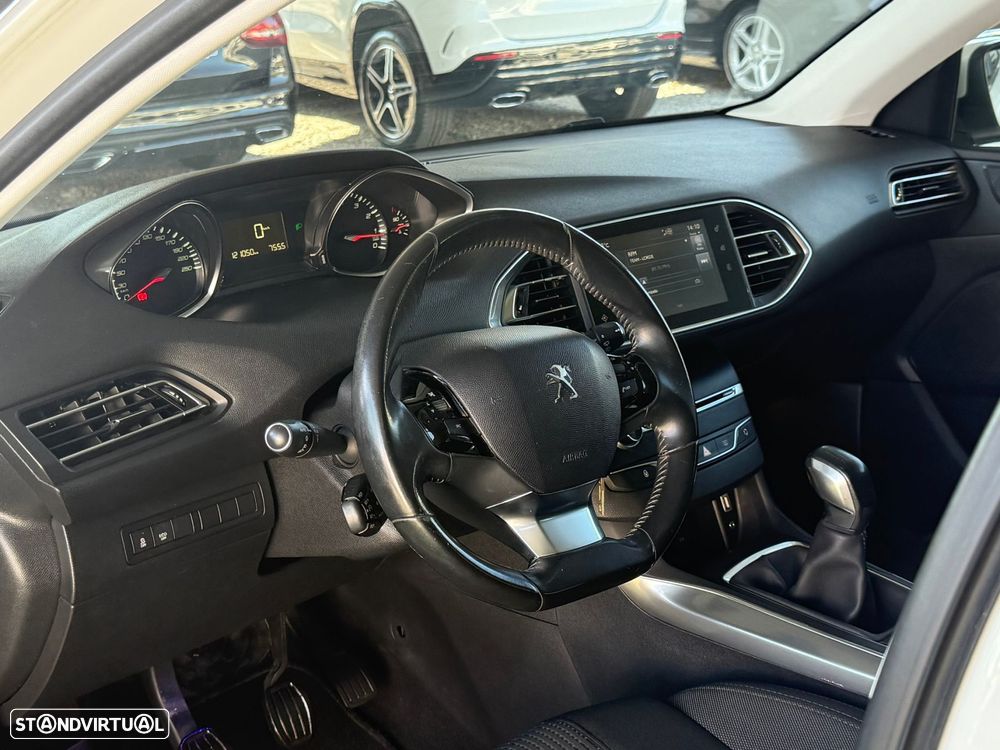 Peugeot 308 - 34
