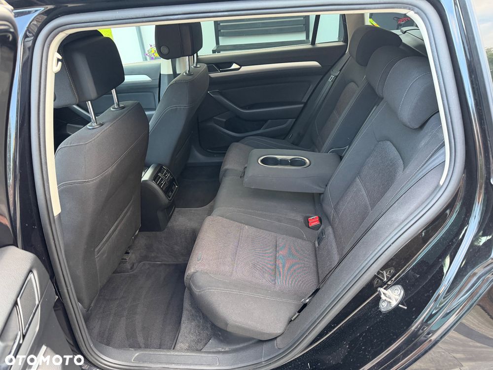 Volkswagen Passat 1.8 TSI BMT Comfortline DSG - 34