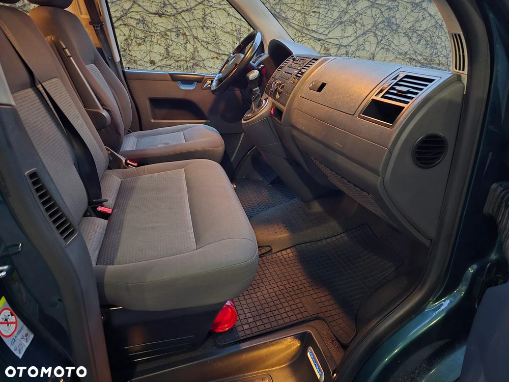 Volkswagen Transporter Caravelle Kurz Autm DPF Comfortline - 21