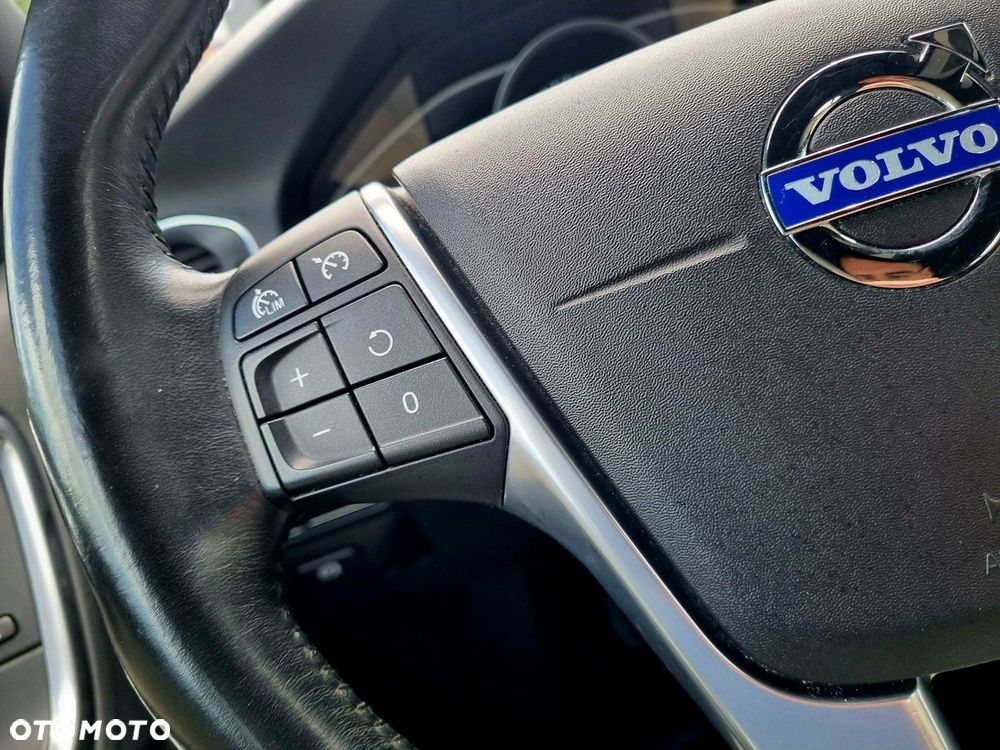 Volvo S60 D4 Momentum - 19