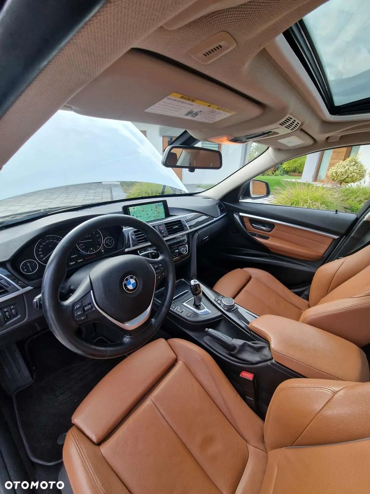 BMW Seria 3 320i xDrive Sport Line - 14