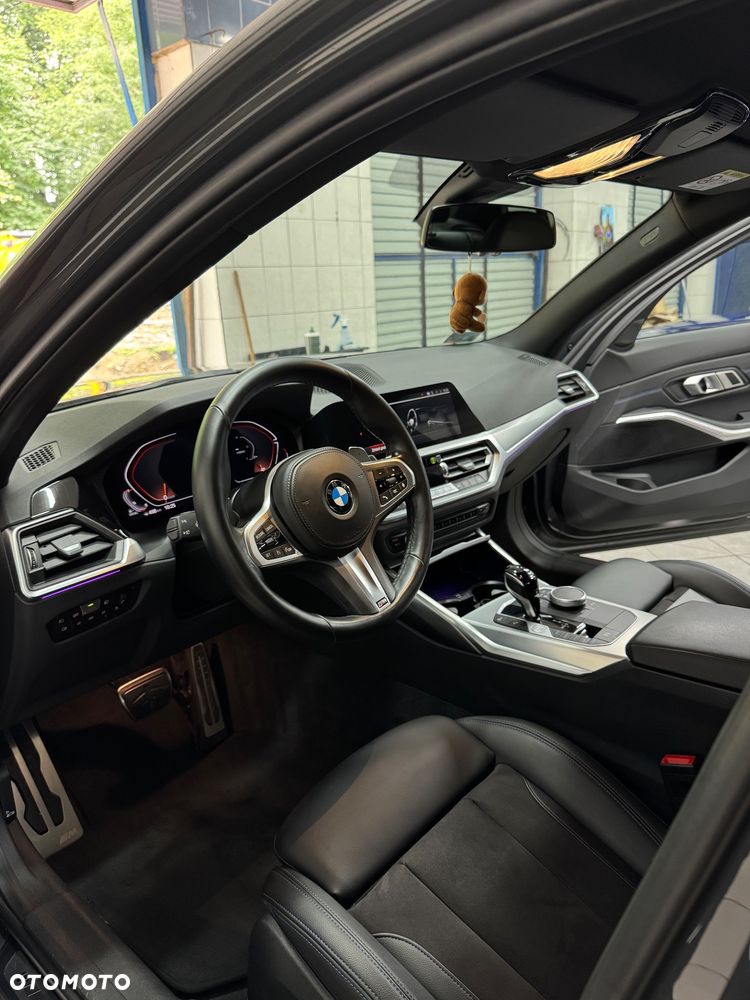BMW Seria 3 320d xDrive M Sport sport - 10