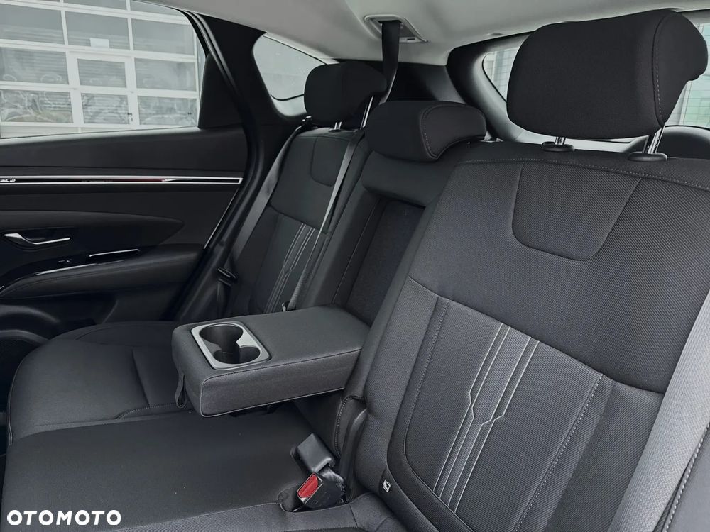 Hyundai Tucson 1.6 T-GDi HEV Executive 2WD - 17