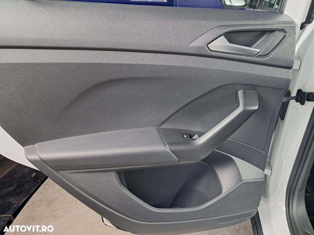 Volkswagen T-Cross - 21