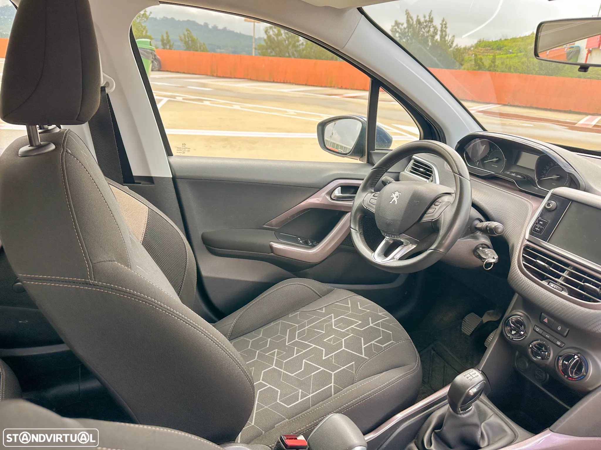 Peugeot 2008 1.2 VTi Active - 12