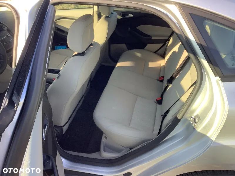 Ford Focus - 11