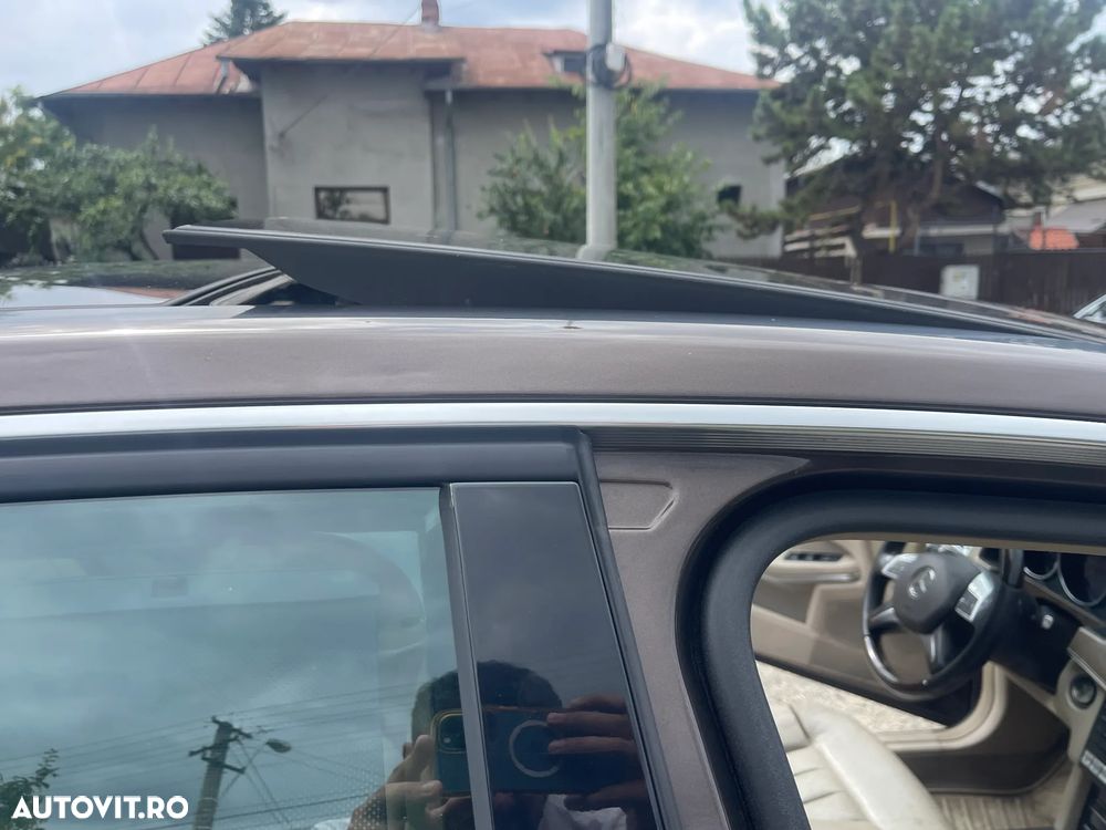 Mercedes-Benz E 350 BlueTEC 4MATIC Aut. - 38
