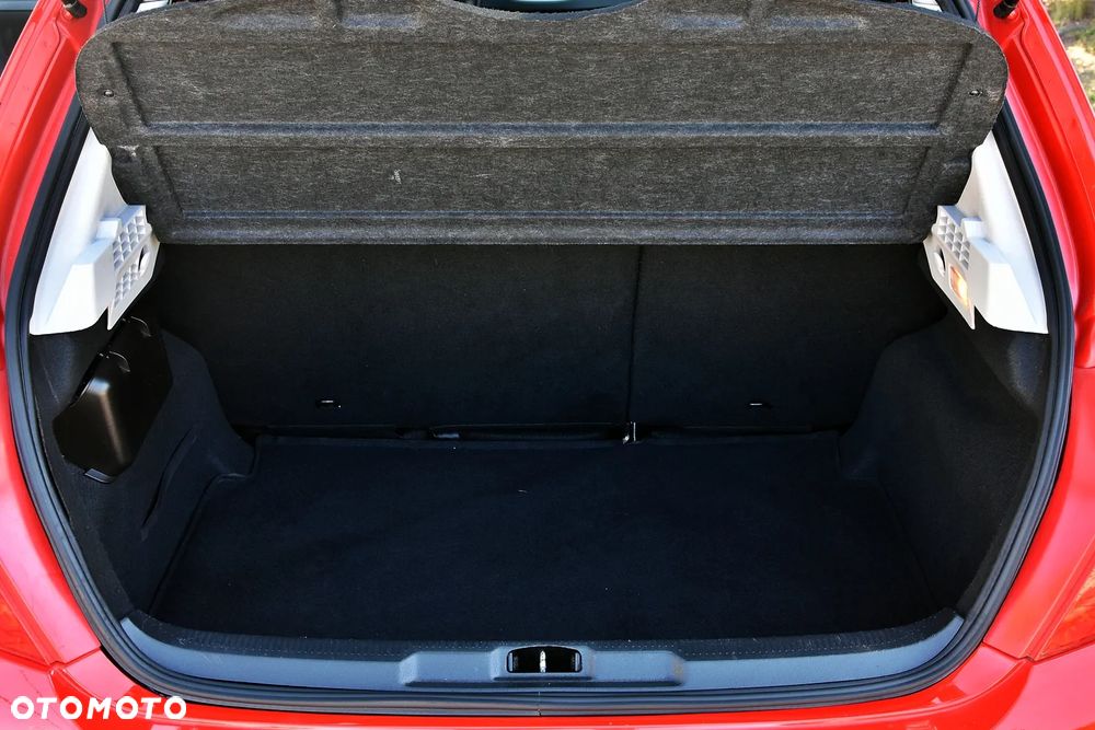 Peugeot 207 1.4 Millesim 200 - 26