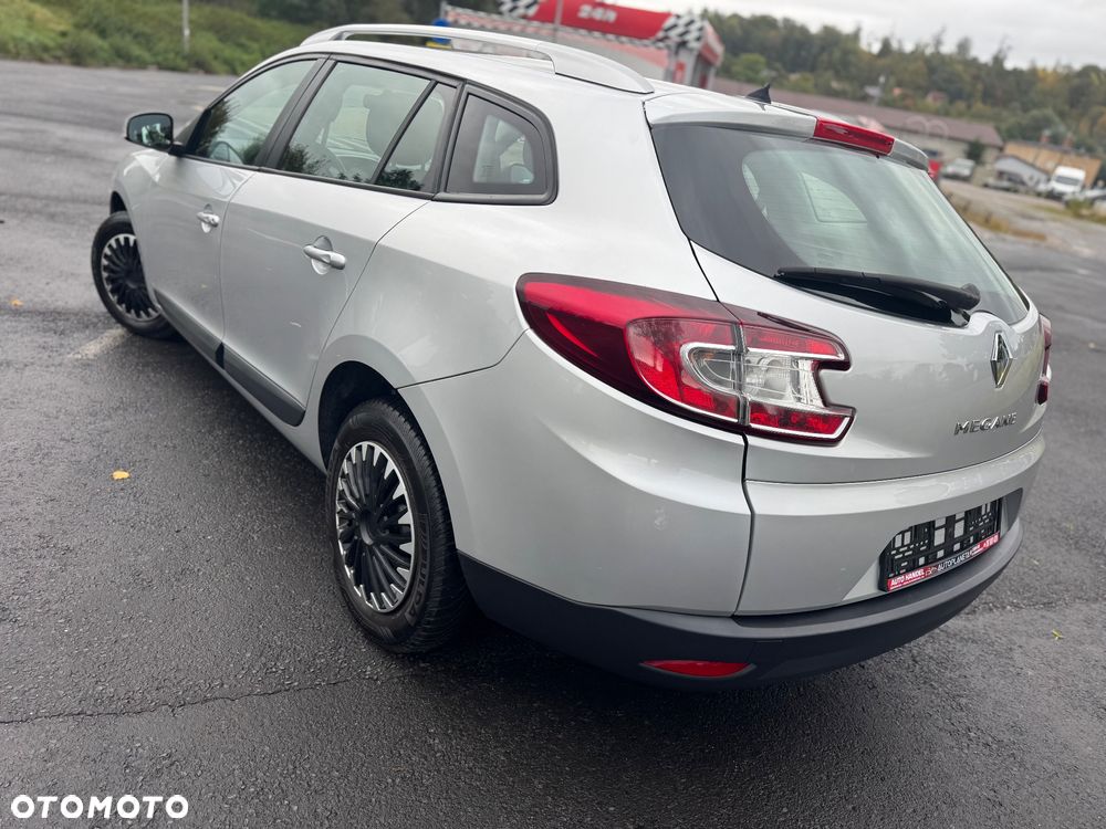 Renault Megane 1.6 16V Authentique Euro5 - 5